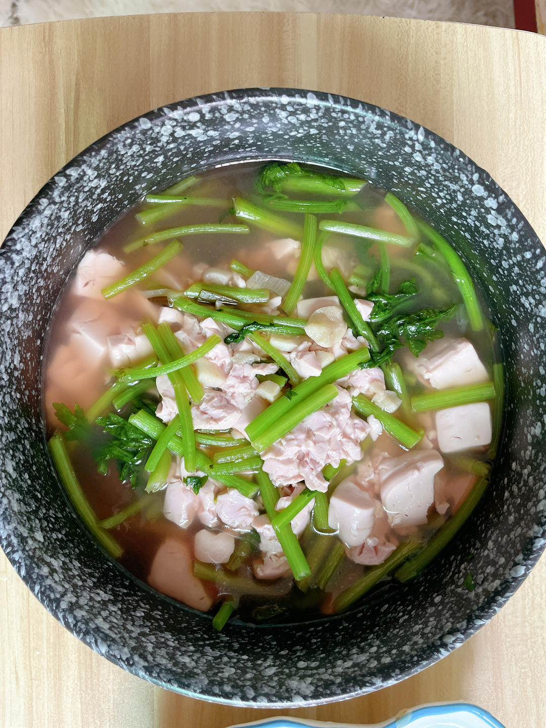 茼蒿豆腐汤