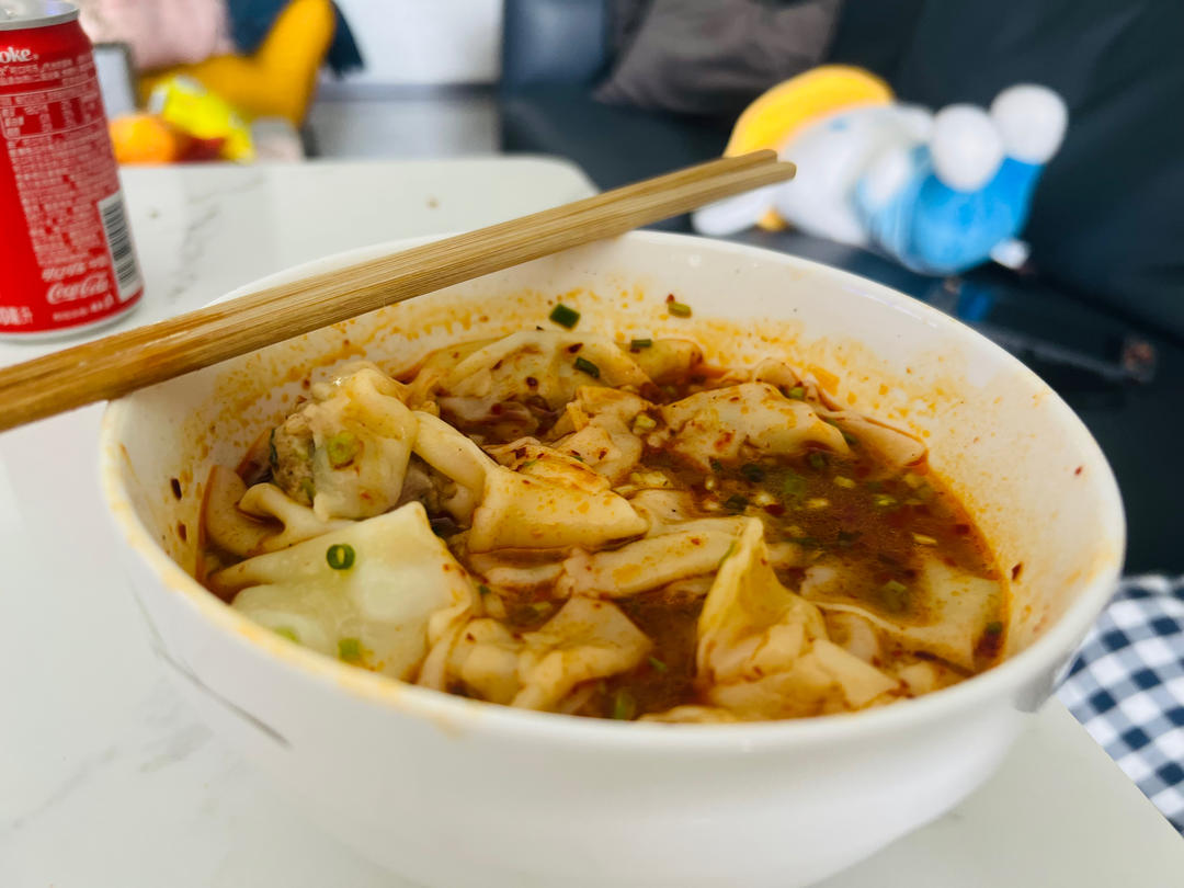 煮冷冻馄饨