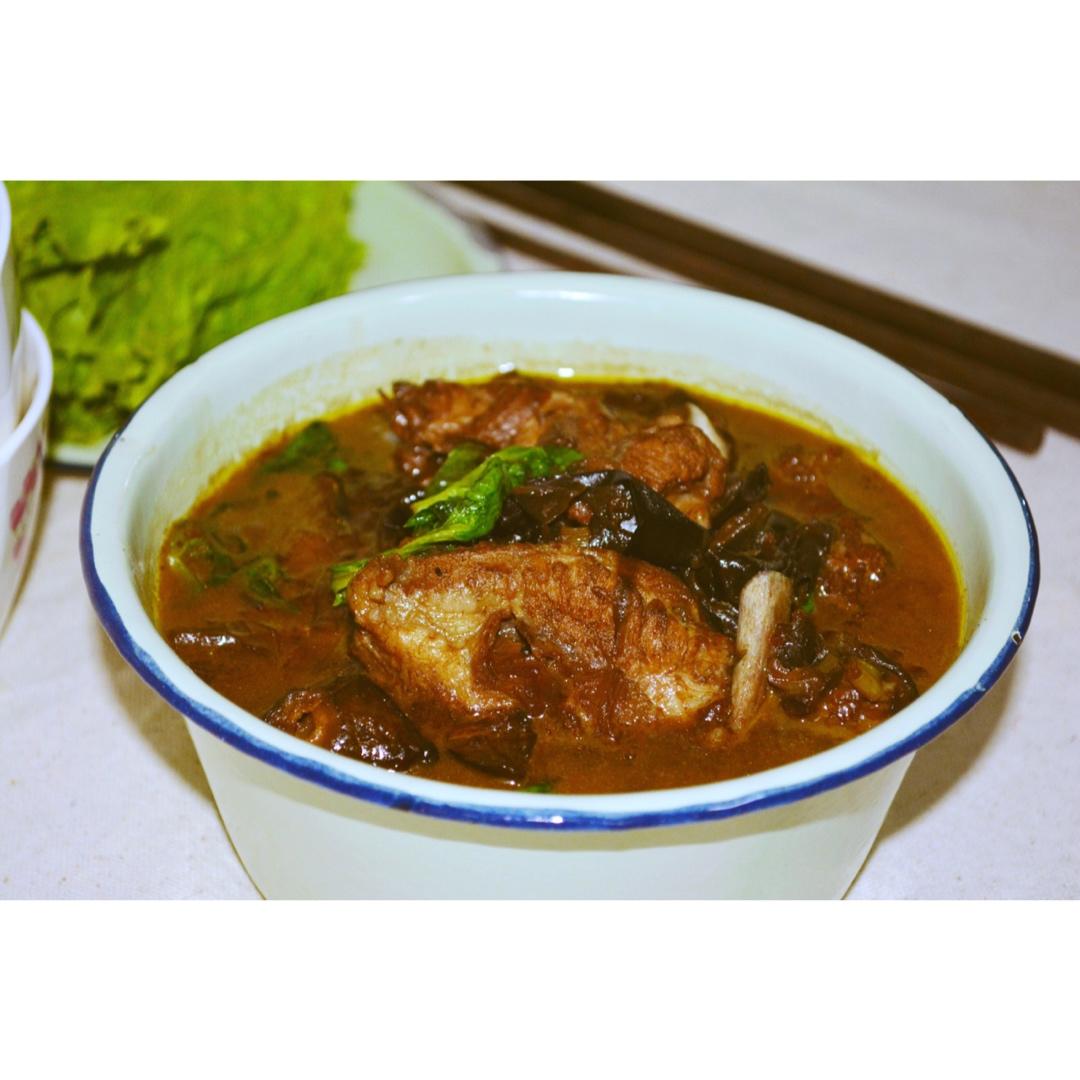 黑暗料理-排骨炖茄子，不好看很好吃~