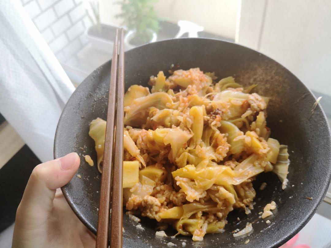 【健康三餐】番茄圆白菜肉酱闷饭