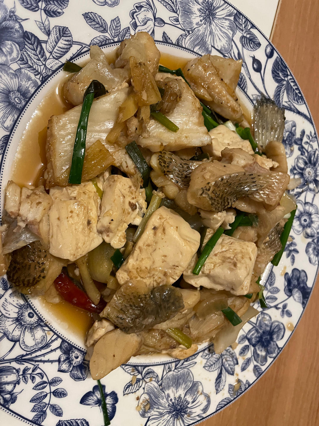 鲜嫩豆腐鲈鱼煲