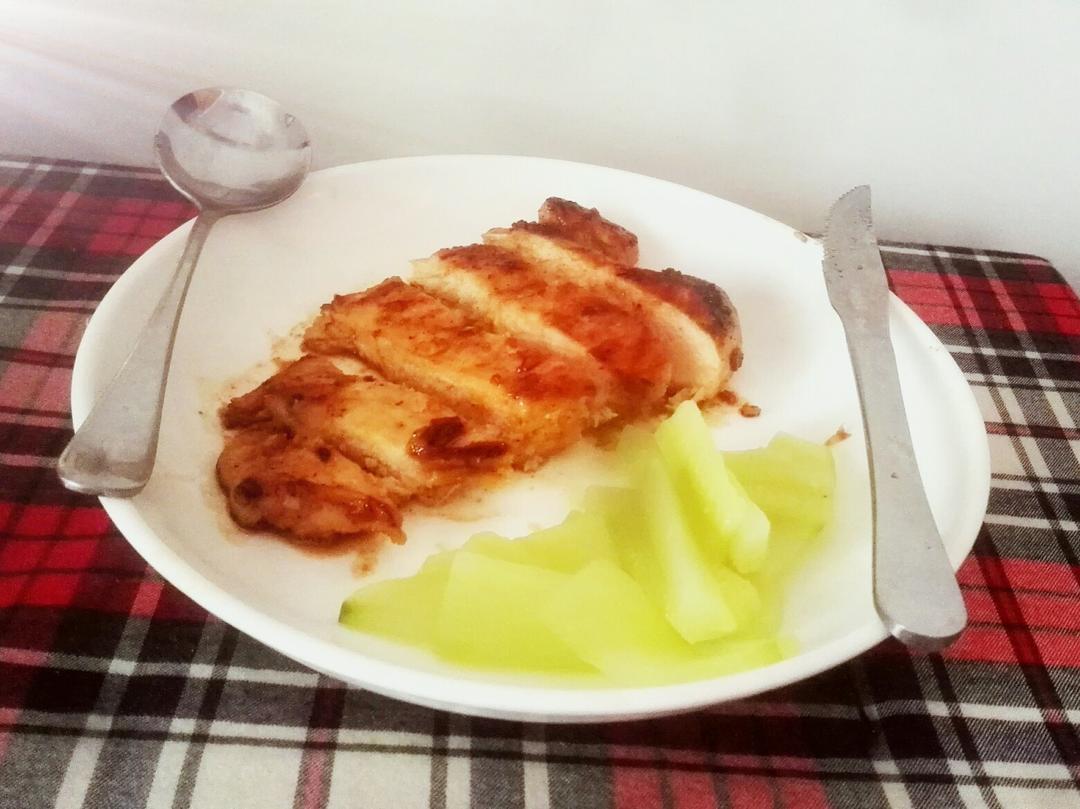 酷炫屌炸天好吃的煎鸡胸肉（香蒜蜂蜜煎鸡胸肉）