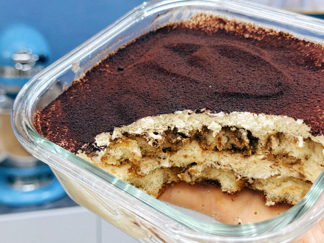 在欧洲学会的经典版提拉米苏