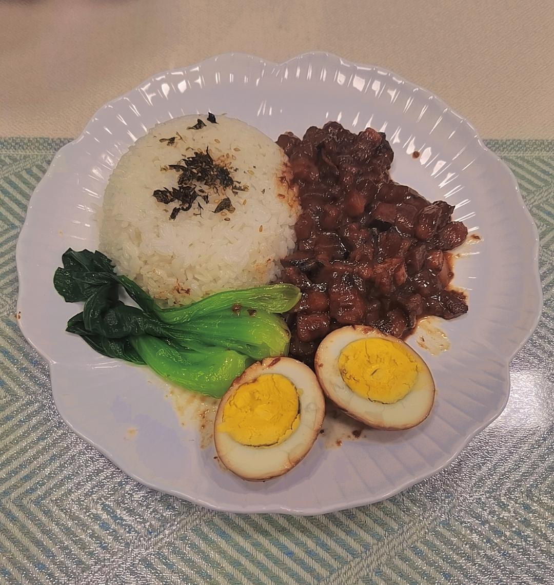 好吃到停不下来的卤肉饭
