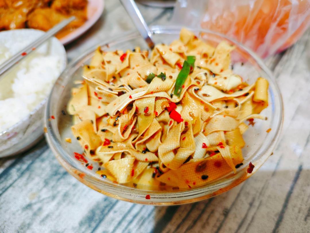 零失败‼️比辣条还好吃百倍〰️香辣豆皮