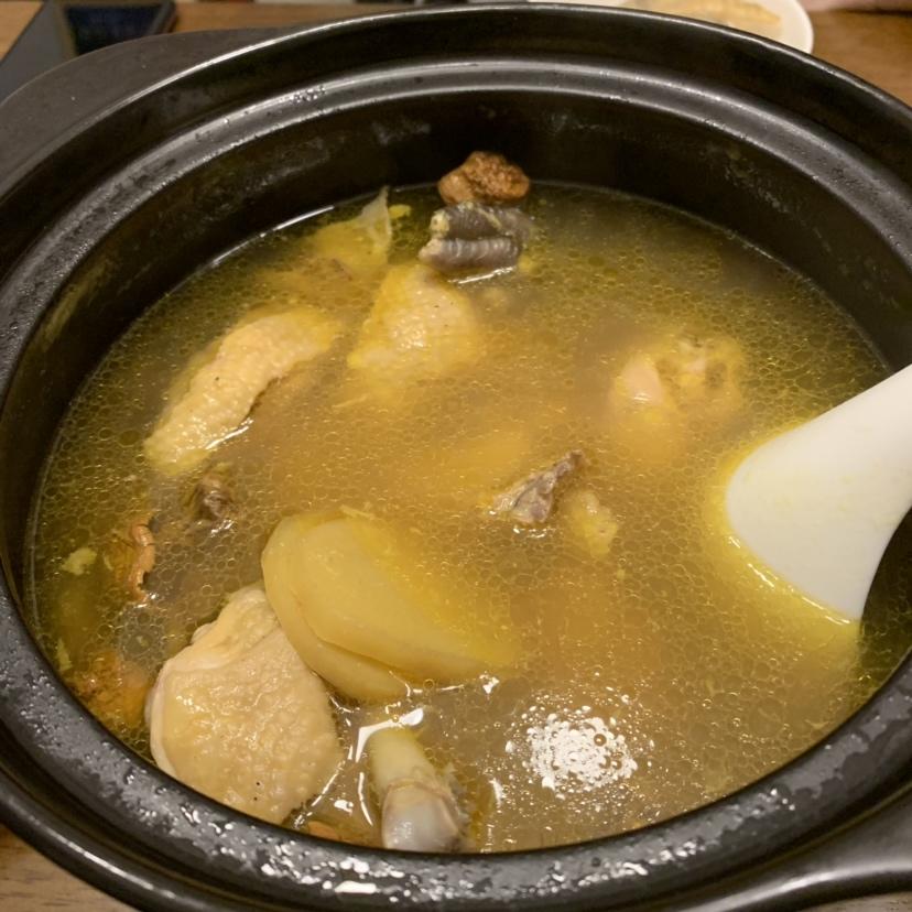 香菇炖鸡汤