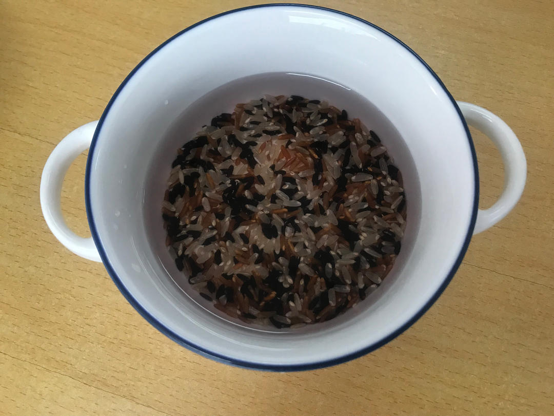 瑶柱虾仁蒸蛋羹+杂粮饭【3月北鼎蒸炖锅食谱】