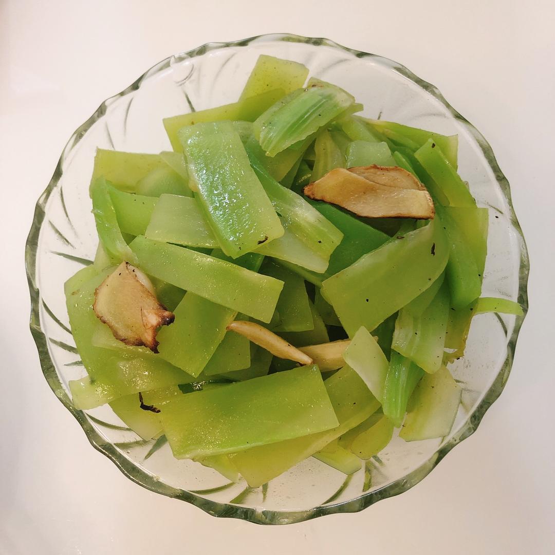 清炒莴笋丝