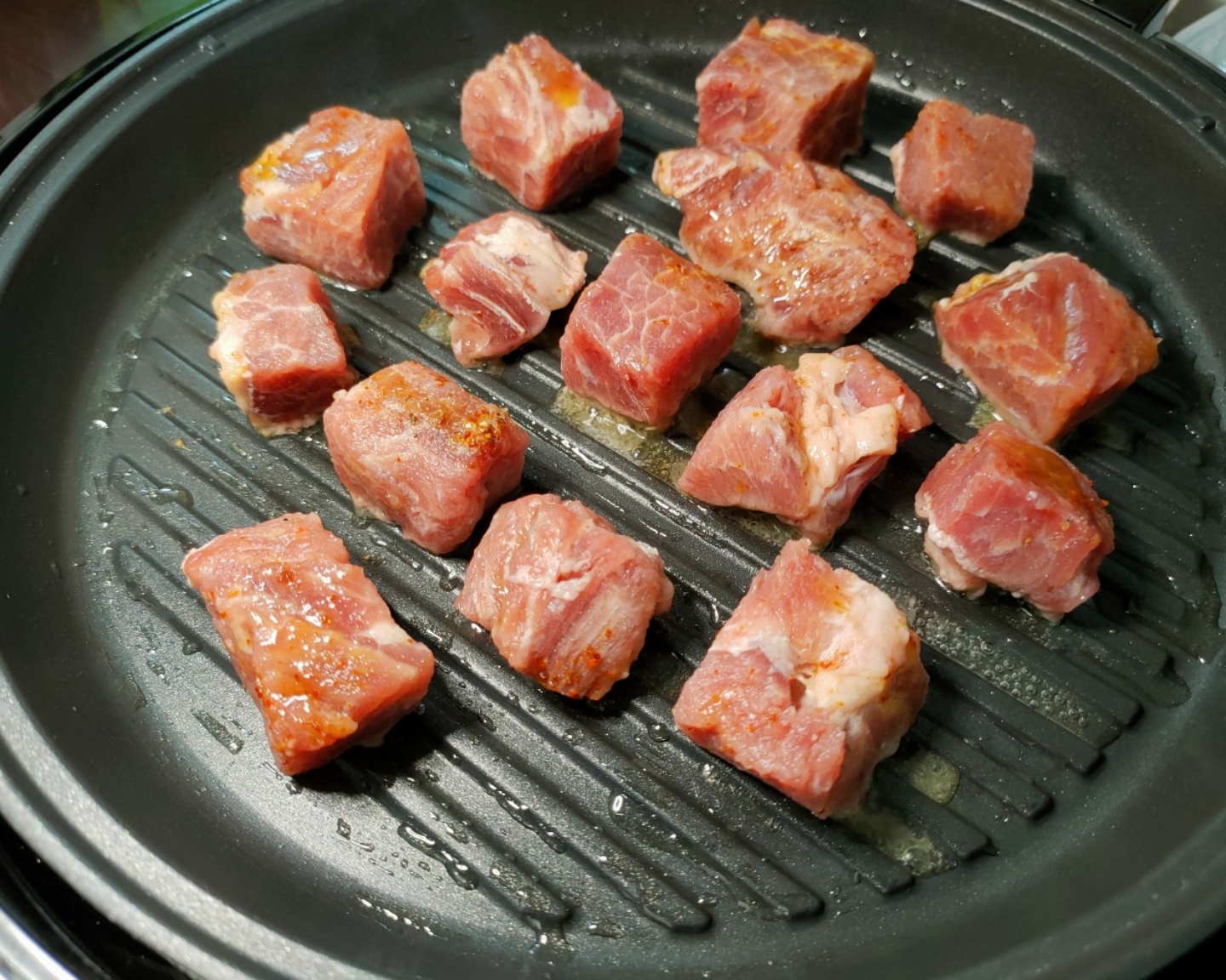 烤日本番茄牛肉粒的做法