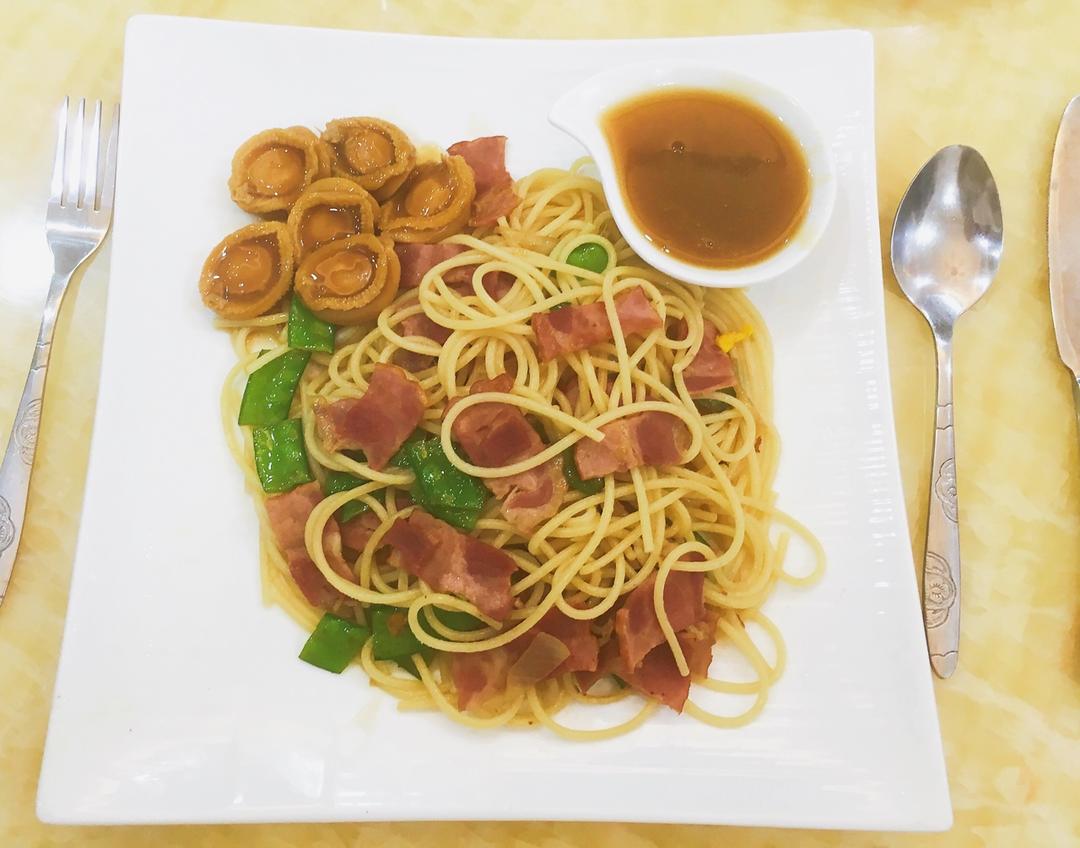 鲍鱼黑椒牛肉意大利面