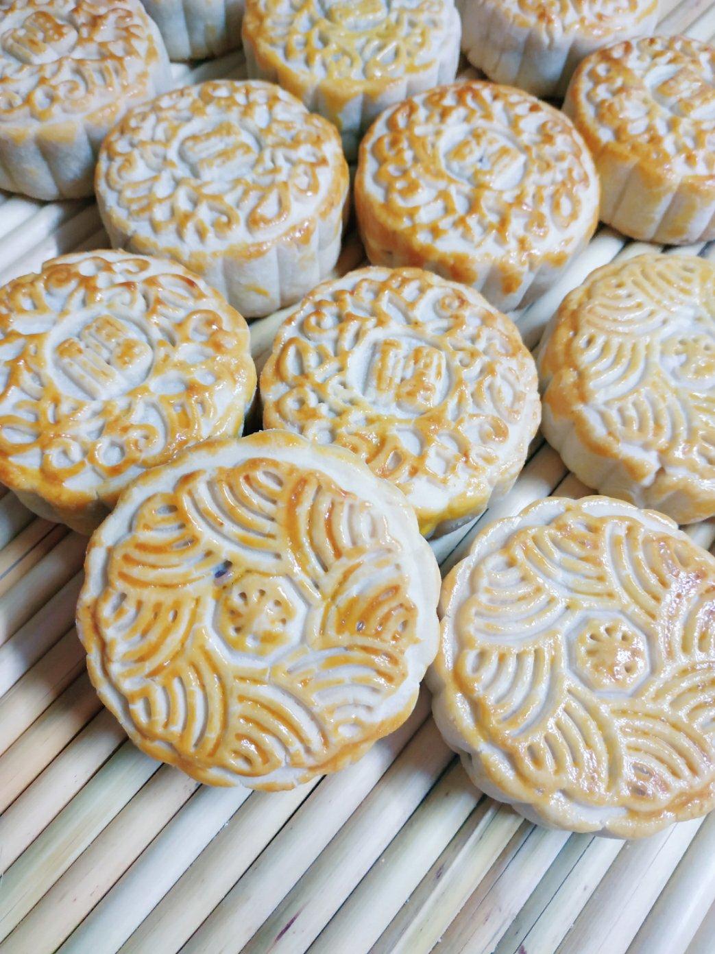 豆沙月饼（低油少糖甜而不腻）