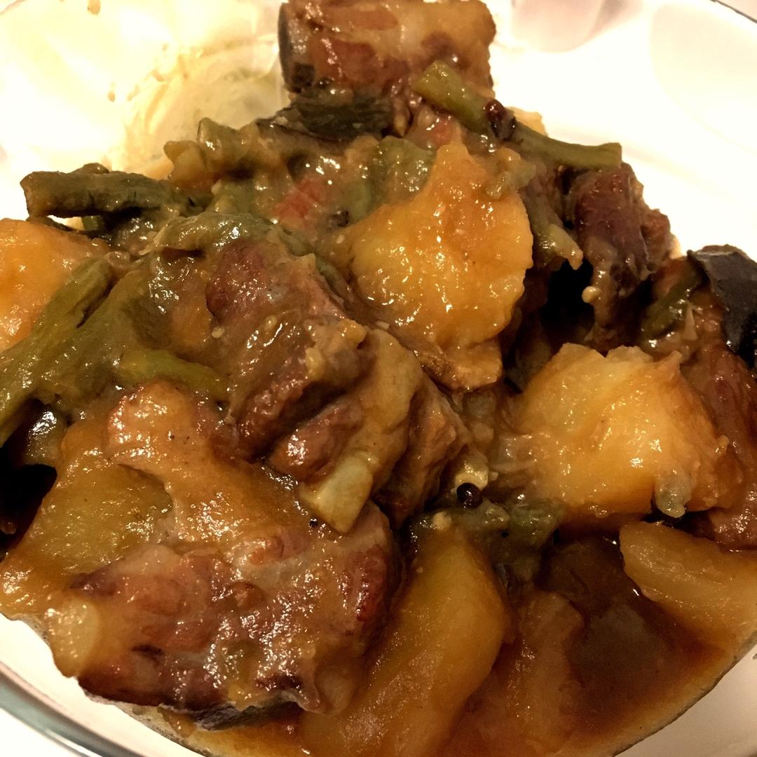 一定要用铁锅做的菜“排骨土豆炖豆角”