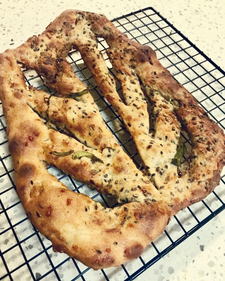 【my little nordic kitchen】全麦切达乳酪核桃黑橄榄Fougasse