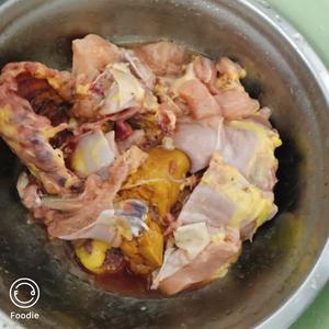 【老饭骨】新疆大盘鸡的做法 步骤2