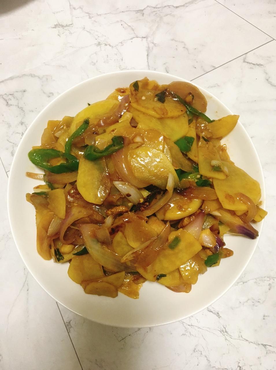 洋葱炒土豆
