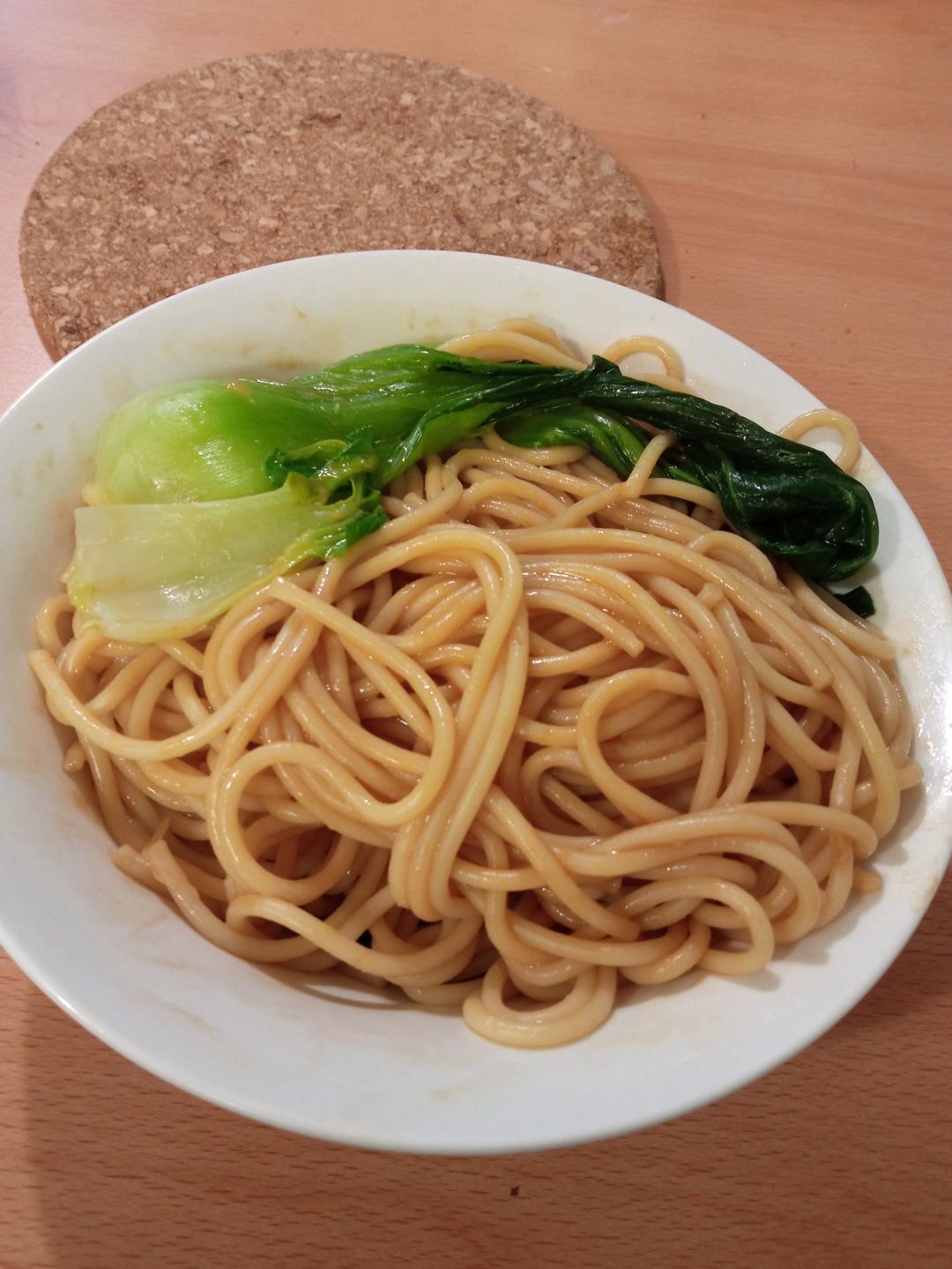 芝麻酱拌面（超快手超简单的翻版热干面）