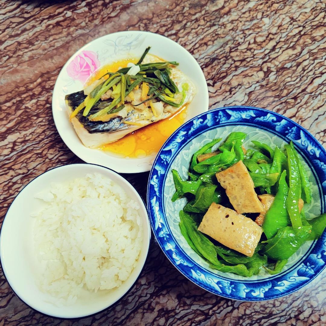 一个人的午餐