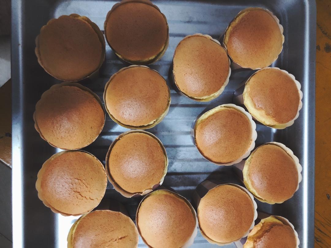 纸杯蛋糕 8寸戚风蛋糕的量