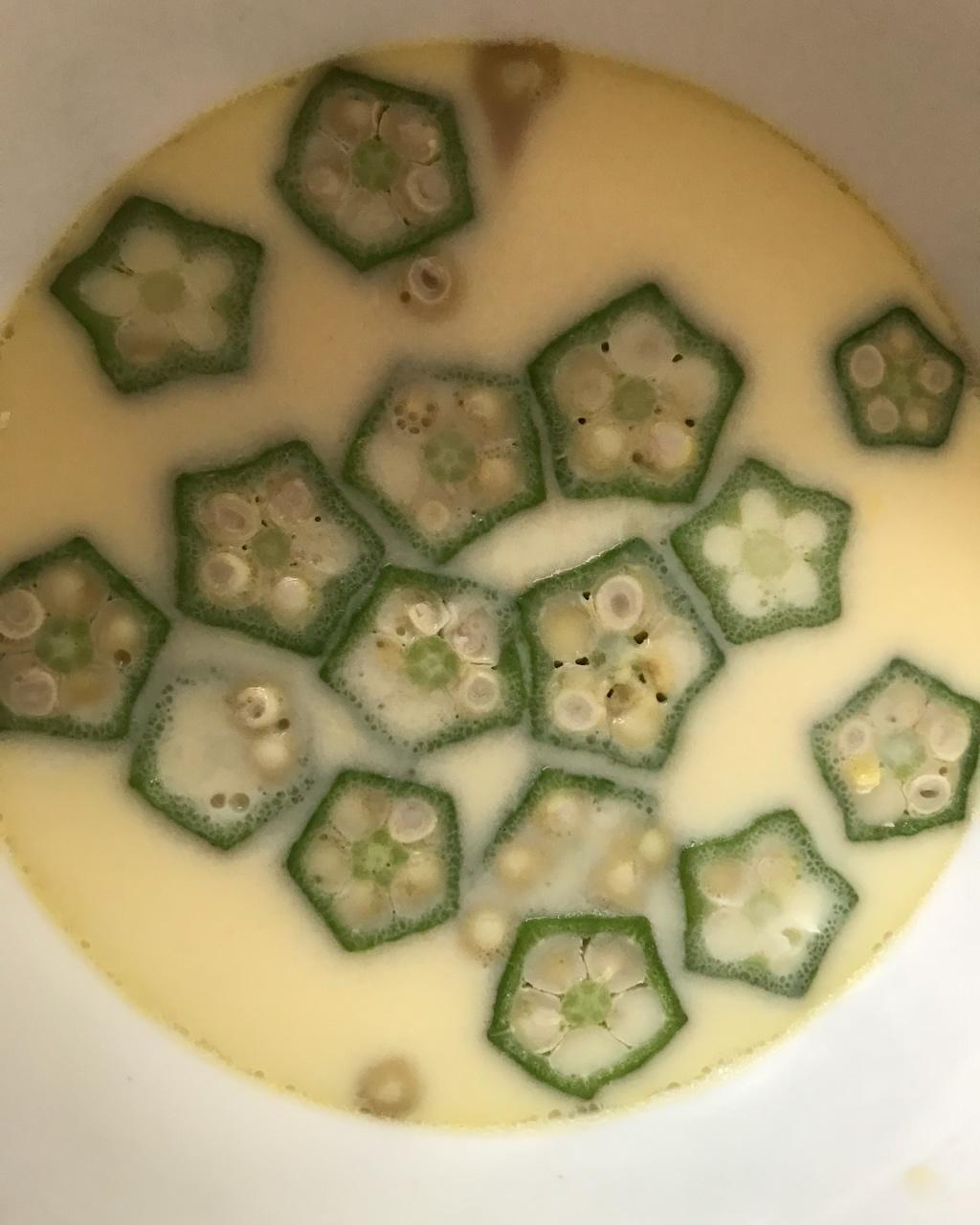 颜值控-做一朵开在碗里的花秋葵蒸水蛋
