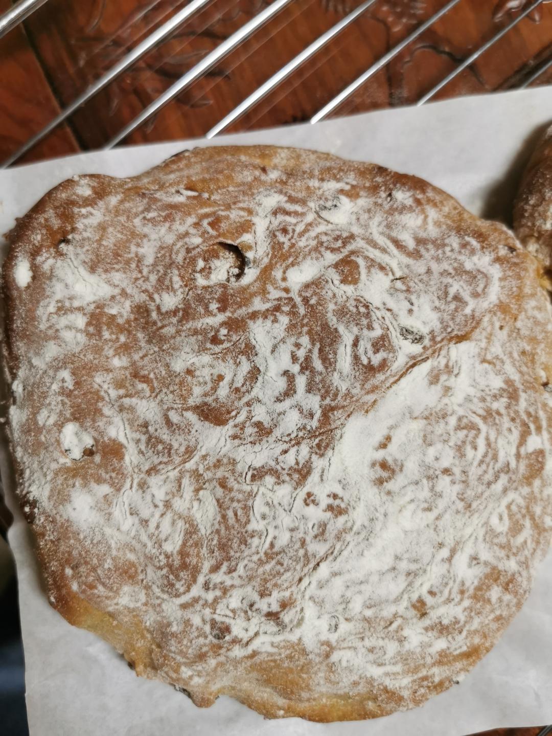 全麦蔓越莓核桃软欧包