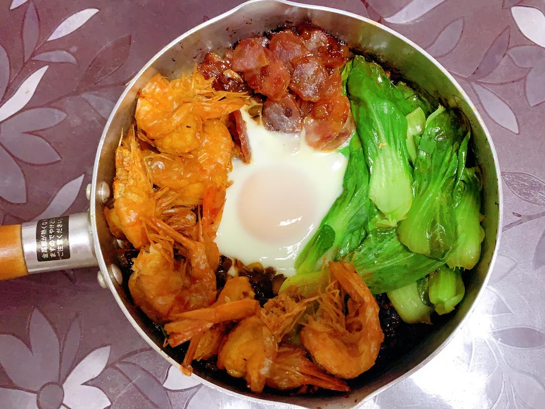 雪平锅煲仔饭的做法