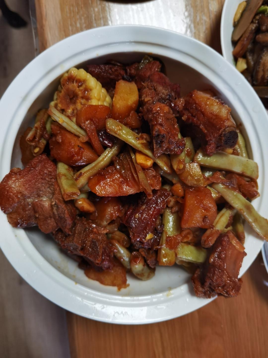红烧排骨炖豆角