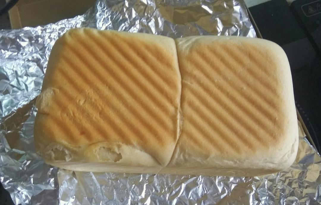 健身食谱-复杂碳水化合物-全麦面包