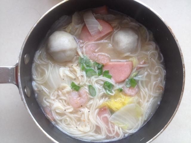 虾仁鱼丸面