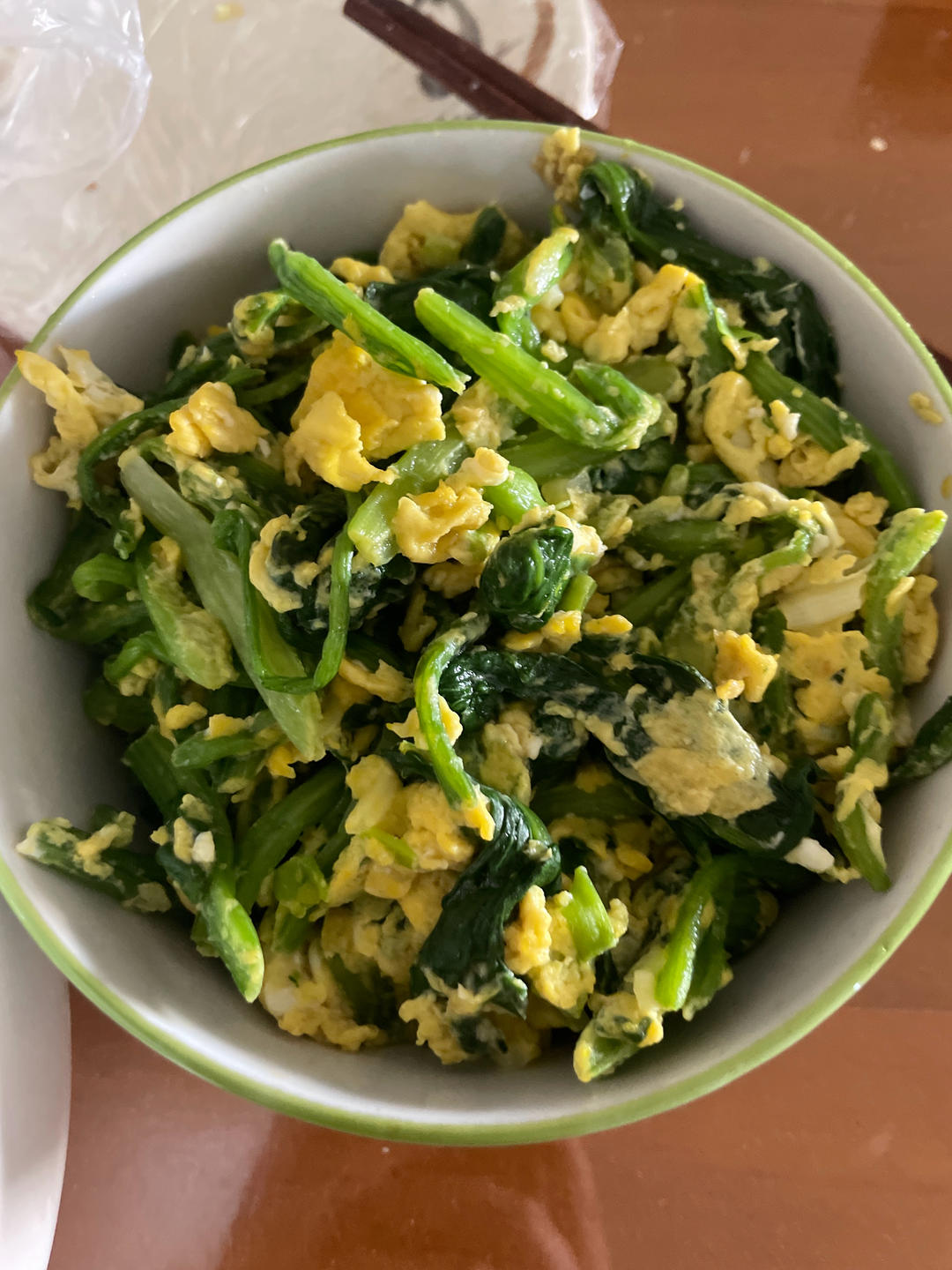 菠菜炒鸡蛋