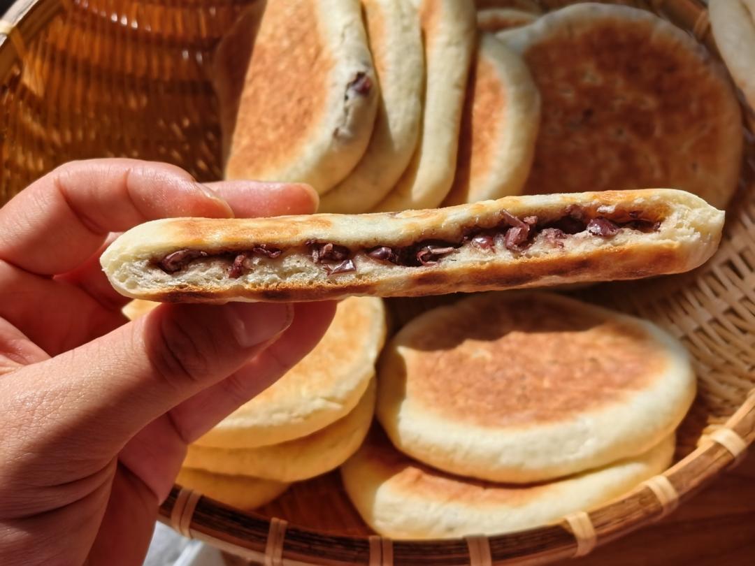无油奶香蜜豆烤饼  这样做外皮酥脆   内里暄软   凉了都好吃   附细节视频