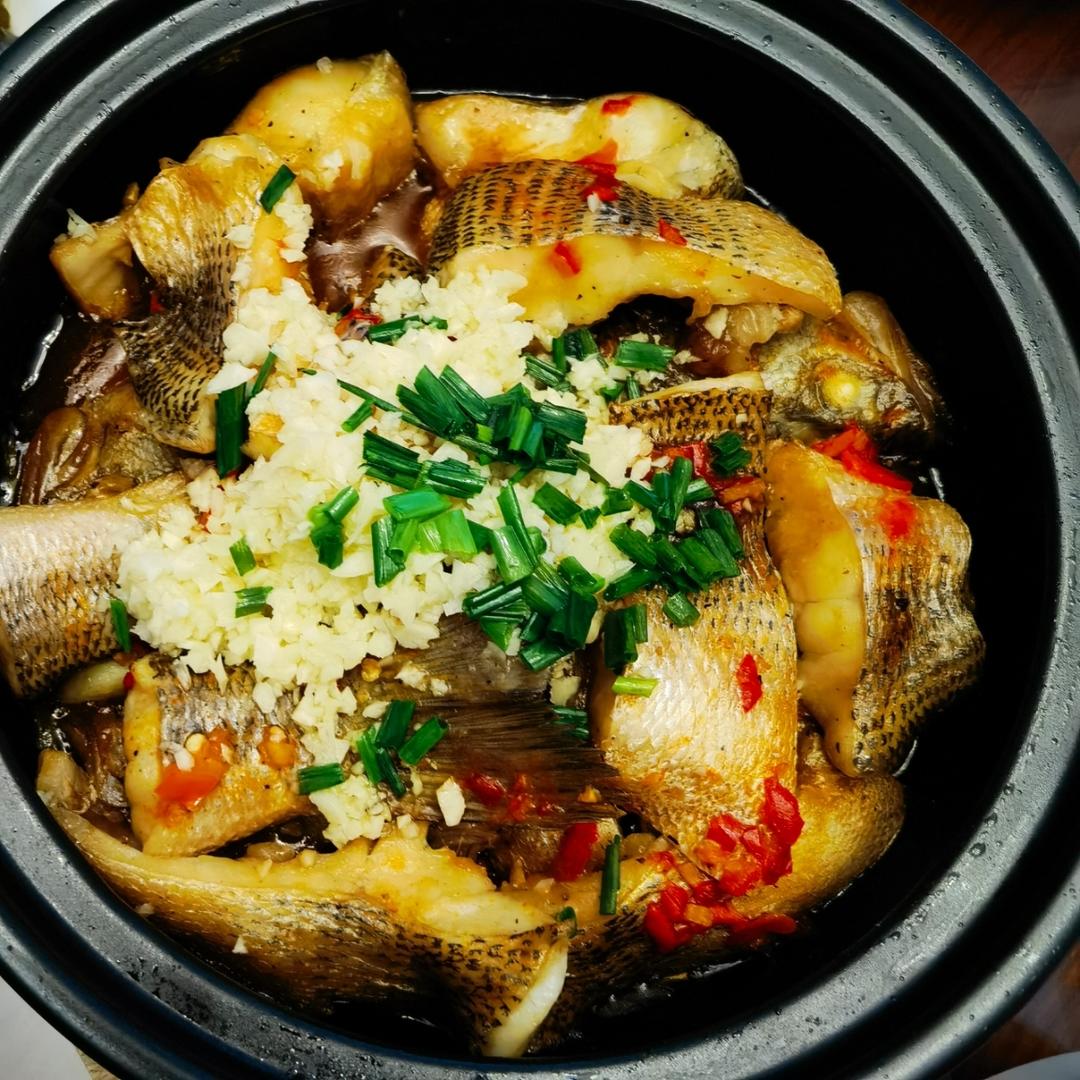 葱香焗鲈鱼