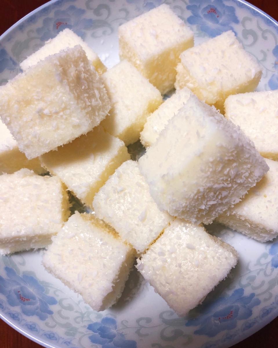 太棒啦！1个方子，做出2道口味一流的甜品！——椰奶小方&炸鲜奶