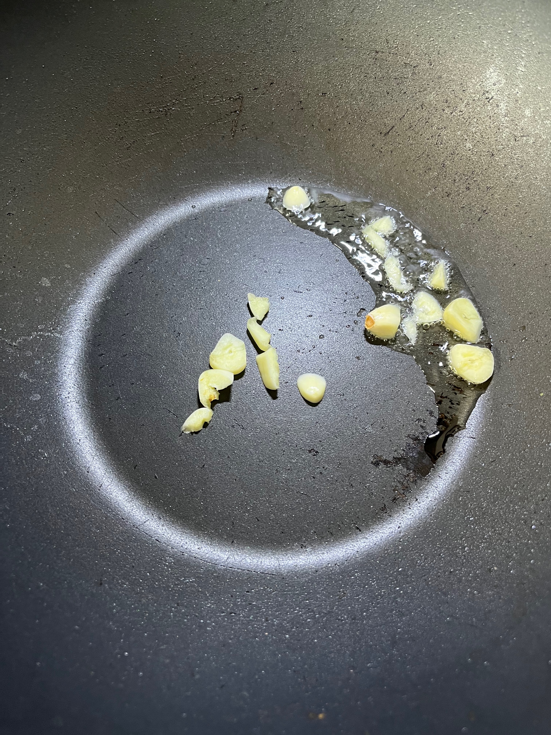 莴笋丝豆皮汤的做法 步骤2