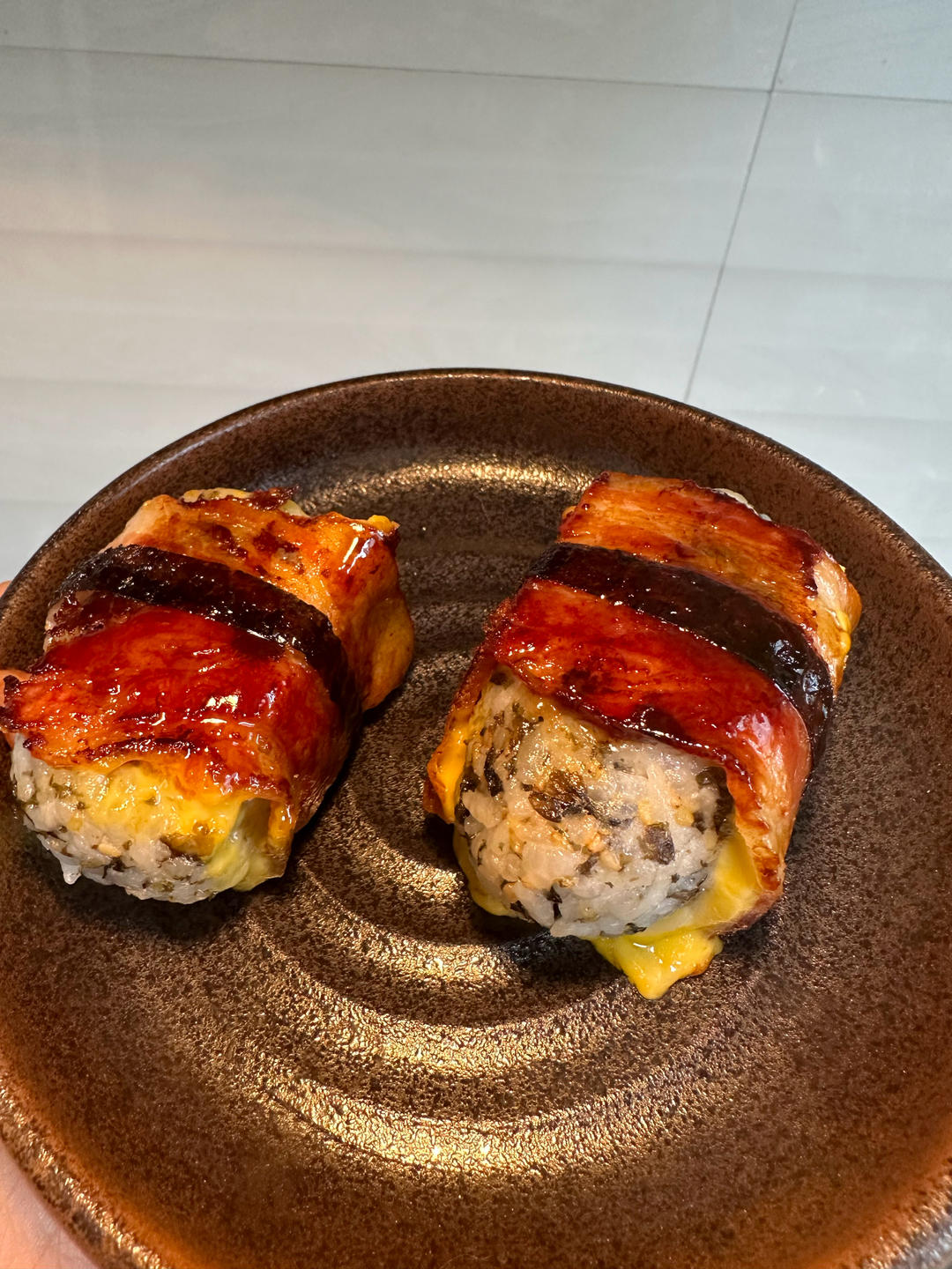 好吃到转圈圈❗️一口爱上的肉松芝士培根饭团