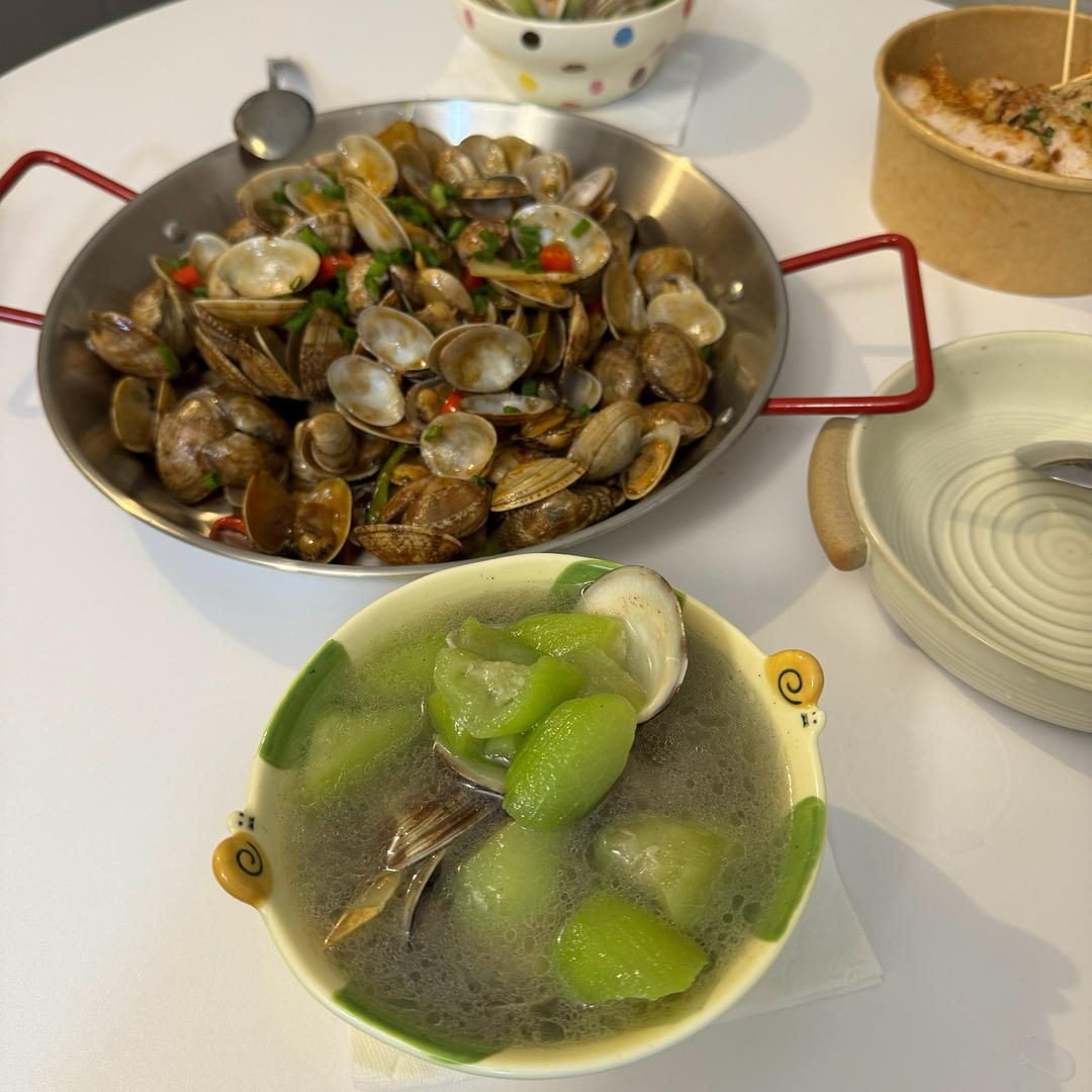 清热解燥•丝瓜蛤蜊汤•减脂友好