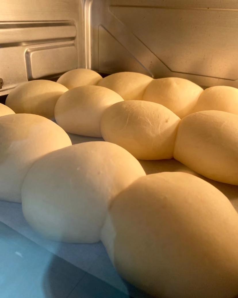 家常版蜂蜜小面包 搭配热牛奶营养早餐好味道 做法简单味道好