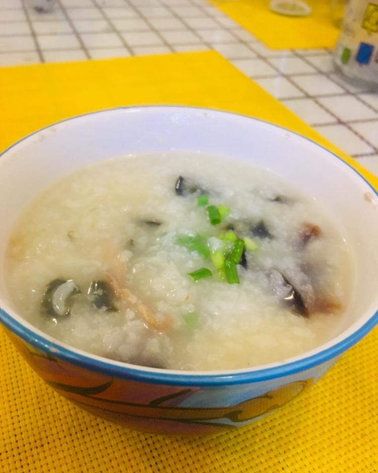 十五分钟快手之香滑皮蛋瘦肉粥(附五分钟电饭煲电压力锅更快捷方法)