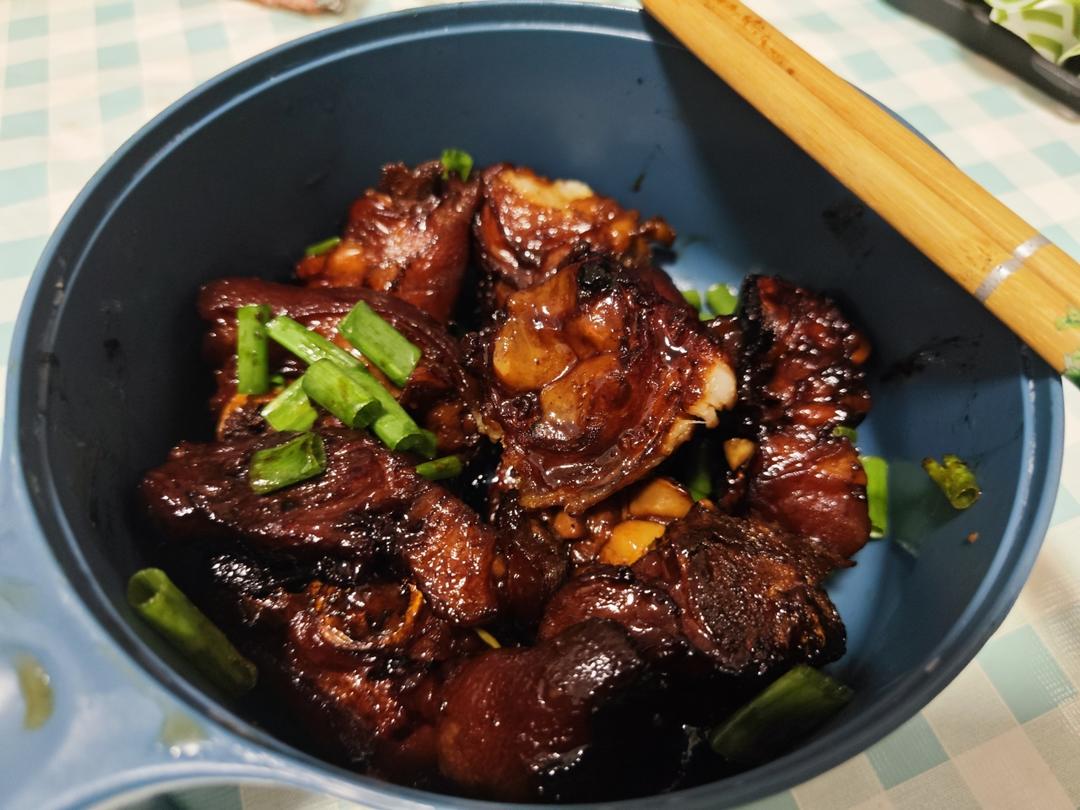 美味的家常菜：红烧猪蹄