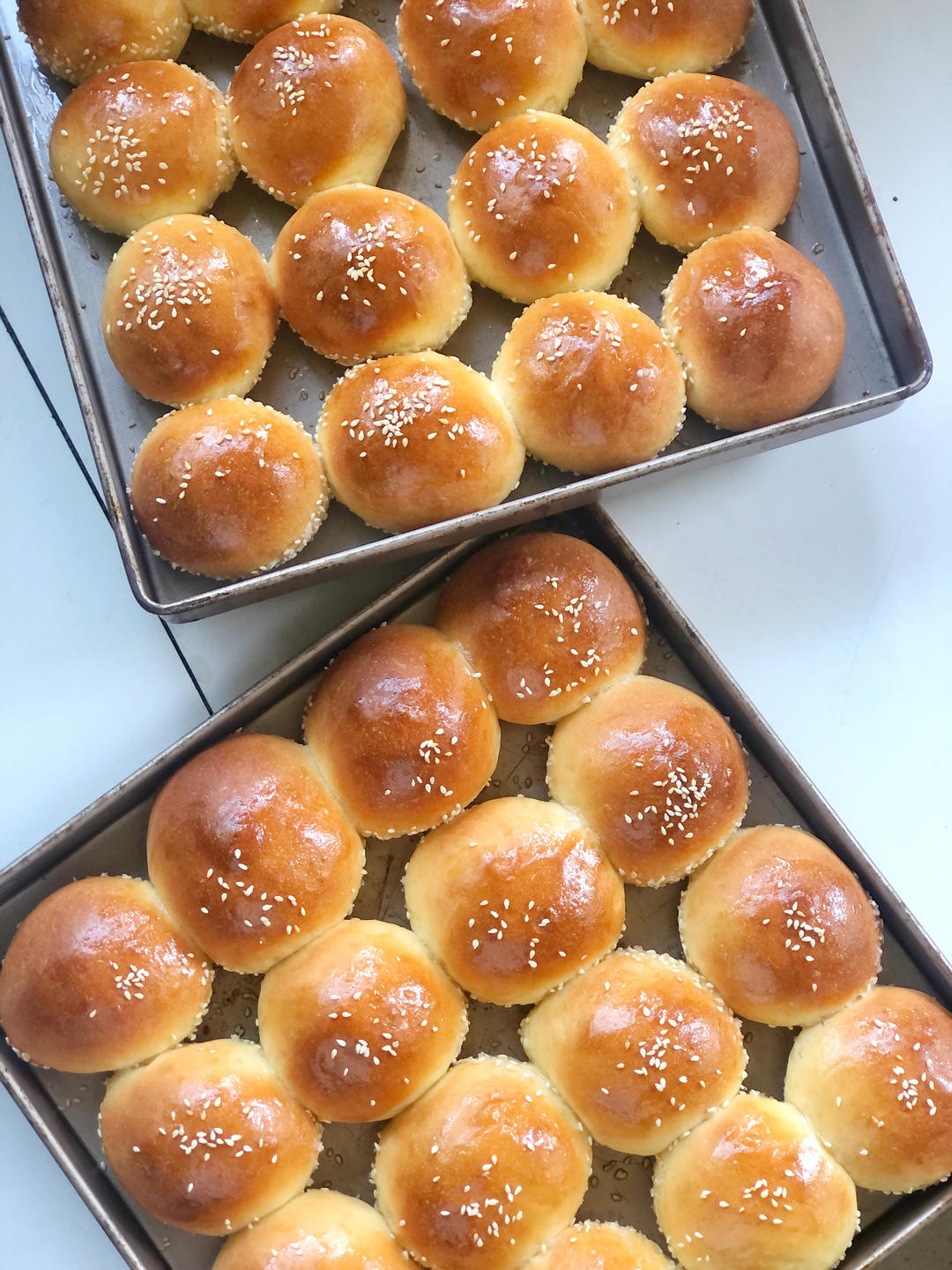 蜂蜜脆底小面包（蜂蜜奶香小餐包）