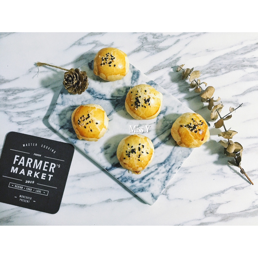 苏式榨菜鲜肉月饼