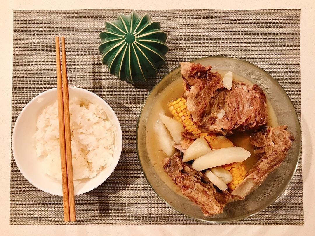 山药玉米排骨汤