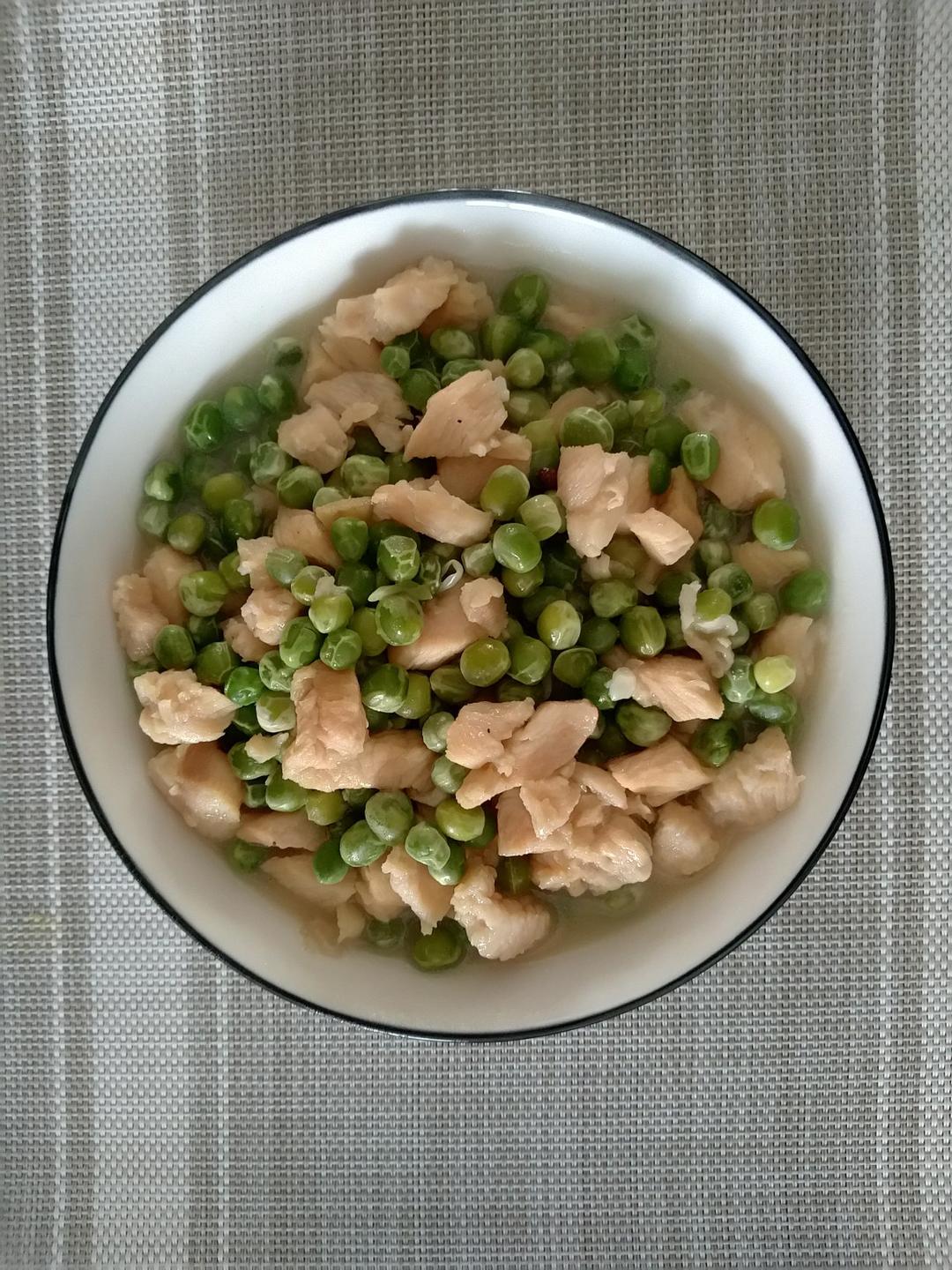 豌豆炒肉  青豆炒肉沫！新鲜豌豆炒鸡肉 ！全家都爱吃的营养简单快手菜！