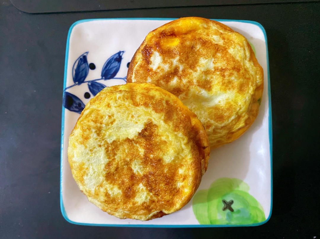 早餐霸王~沉甸甸鸡蛋汉堡