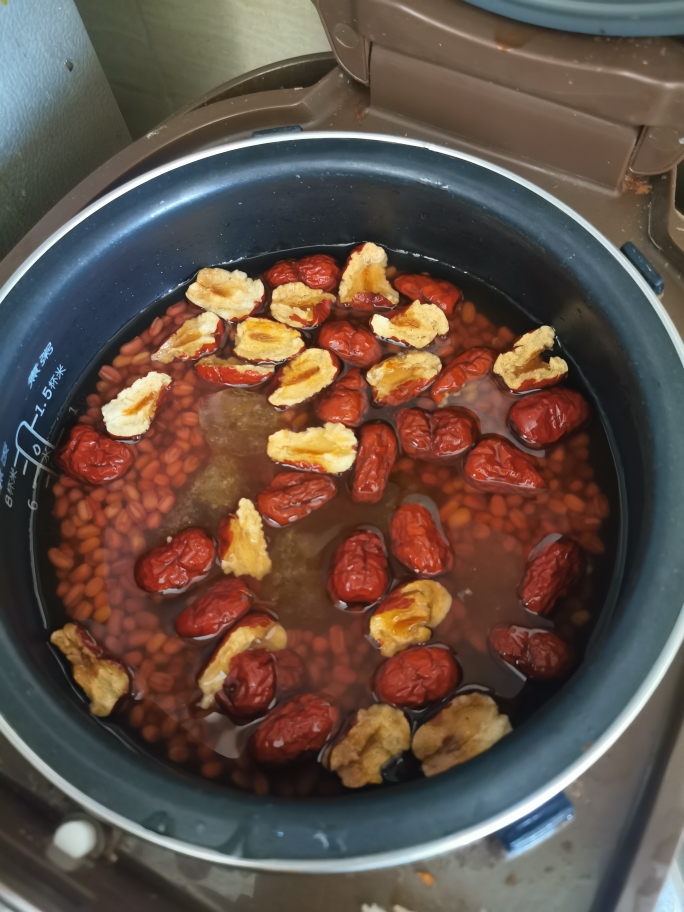 超简单自制蜜红豆的做法 步骤2