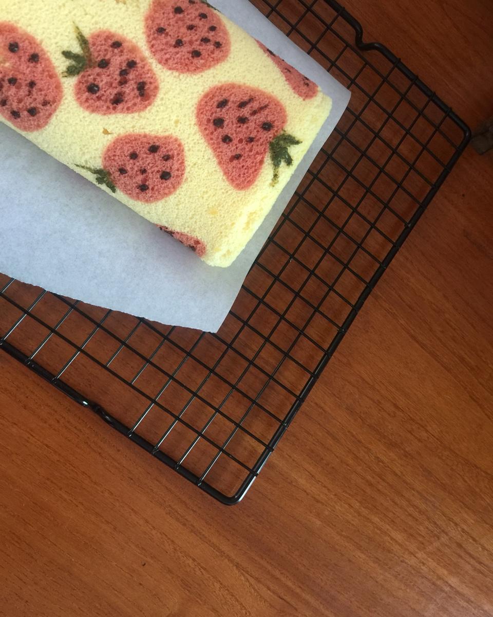 草莓蛋糕卷