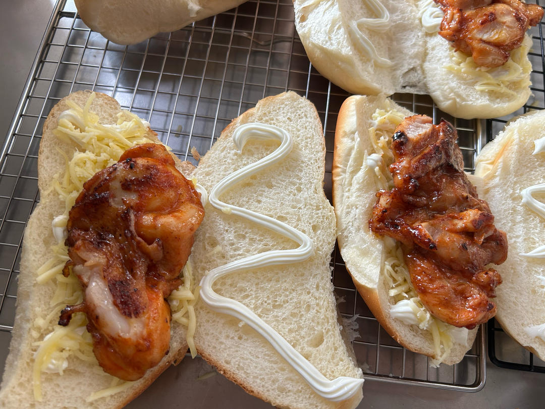 比汉堡还好吃的瀑布鸡排包，连吃一周停不下来！