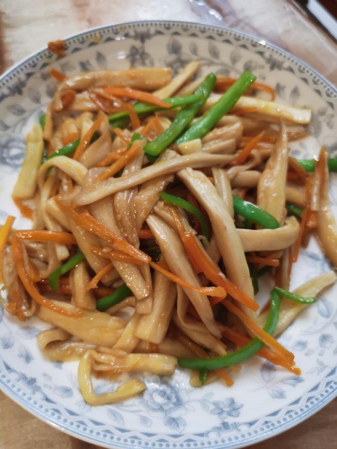 爆炒杏鲍菇