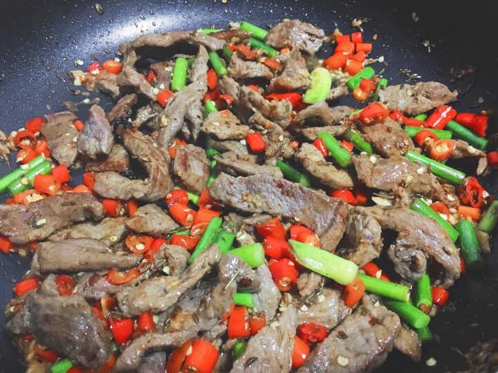 香辣孜然牛肉（湘菜做法）