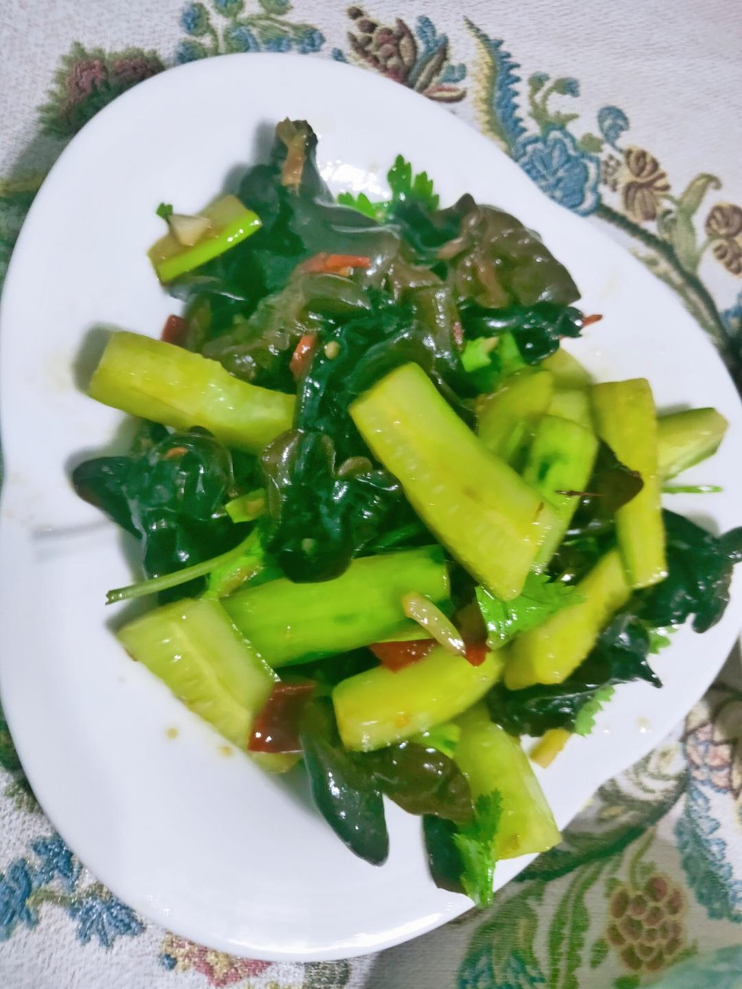 凉拌脆黄瓜～孩子也爱吃的版本