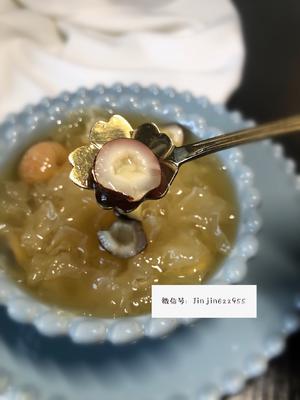 银耳海椰皇甜品汤的做法 步骤10